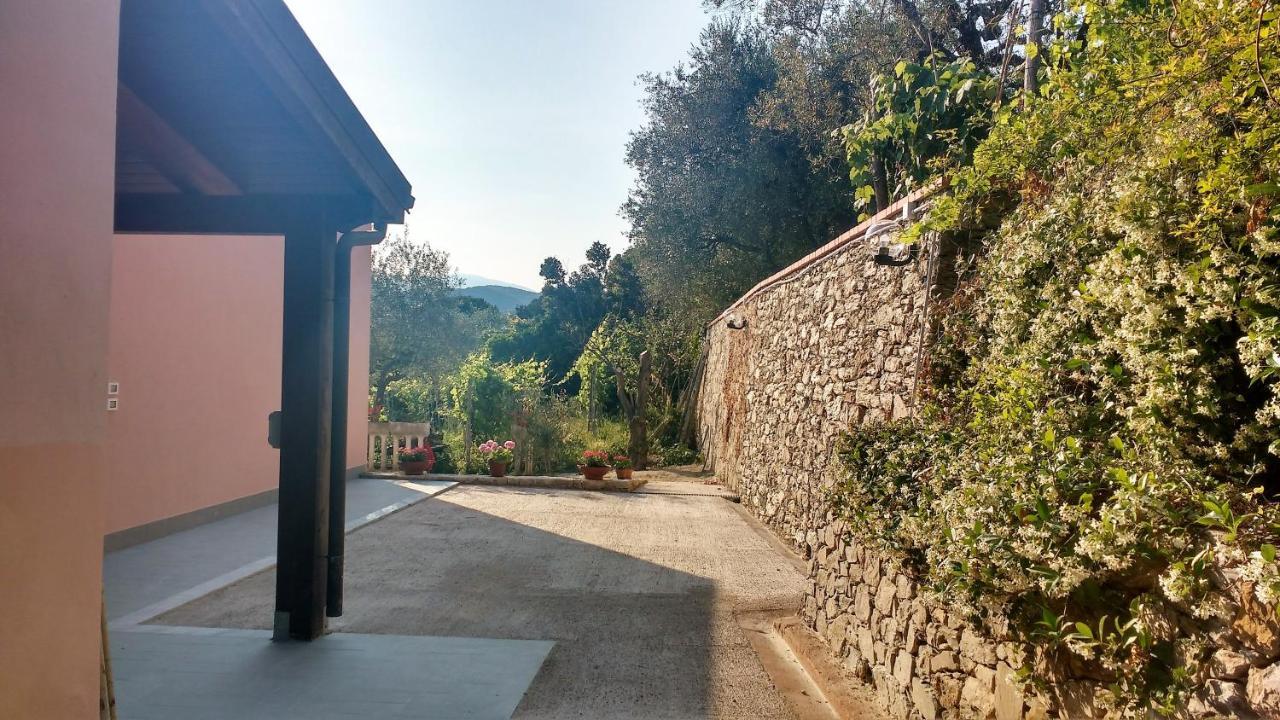 Bed and Breakfast La Vie Est Belle Finale Ligure Zewnętrze zdjęcie